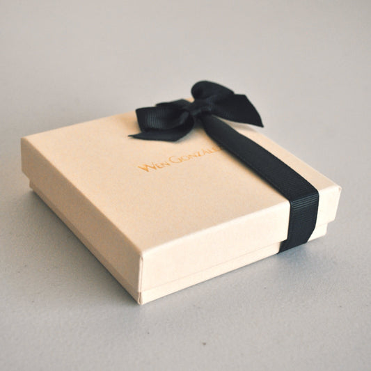 Empaque para regalo beige