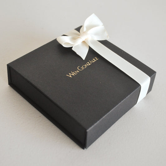 Empaque para regalo negro