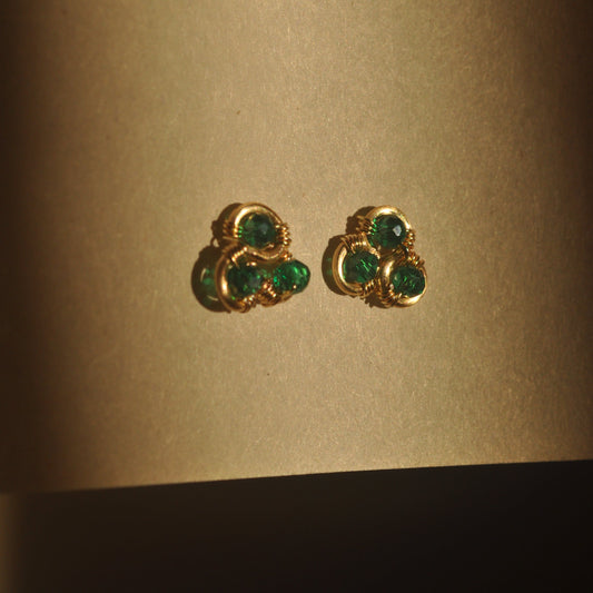 Trifolio Studs