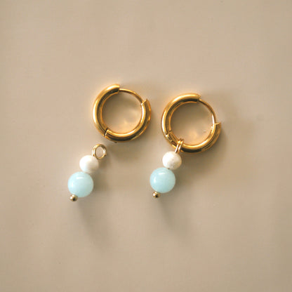 Aguamarina + Pearl Charms