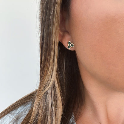 Trifolio Studs
