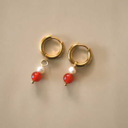 Ágata + Pearl Charms