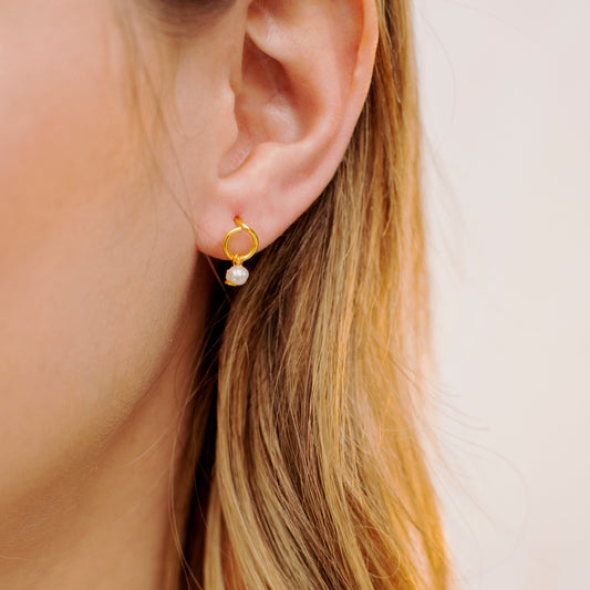 PEARL STUDS